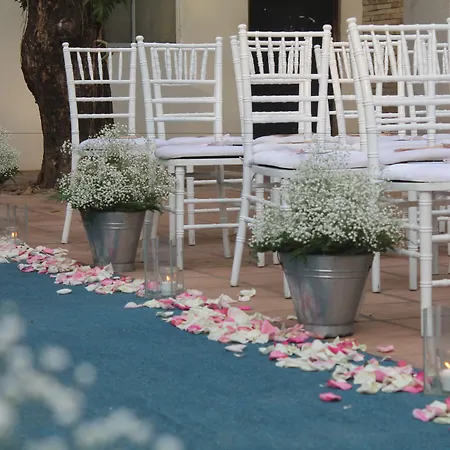 Hotel Contempo-2